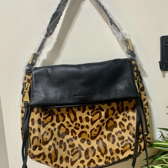 Leopard Print Shoulder Bag with Black Accents NWT - Picture 2 of 6